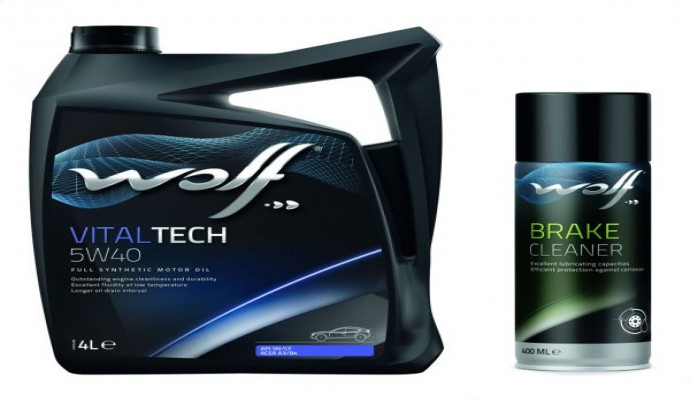 زيت محرك السيارة فيتالتيك